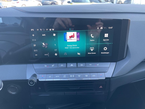 Vehicle image 6 Vehicle image 6