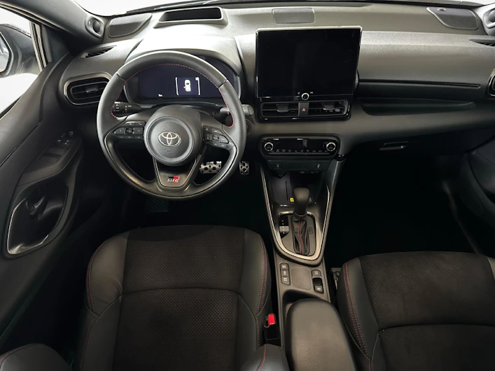 immagine del veicolo TOYOTA YARIS