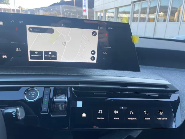 Peugeot 3008 1.2 Hybrid Allure Premium