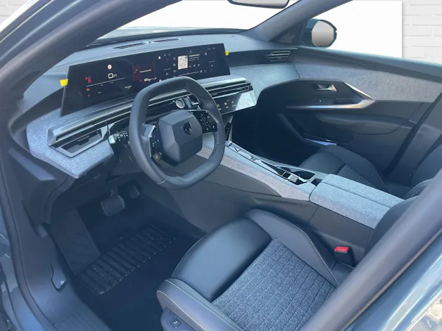 Peugeot 3008 1.2 Hybrid Allure Premium