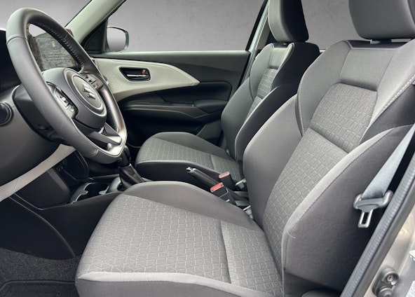 Vehicle image 8 Vehicle image 8