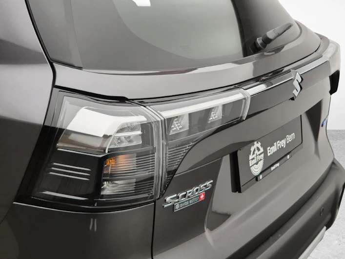 immagine del veicolo SUZUKI S-CROSS