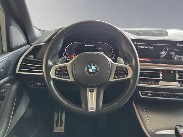 BMW X5 M50i xDrive