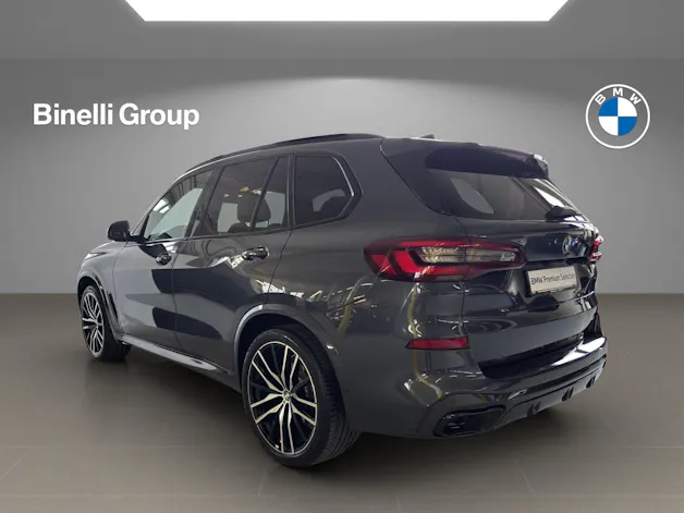 BMW X5 M50i xDrive