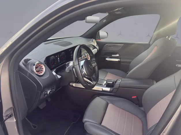 Mercedes-Benz EQB 300 Electric Art Line 4matic