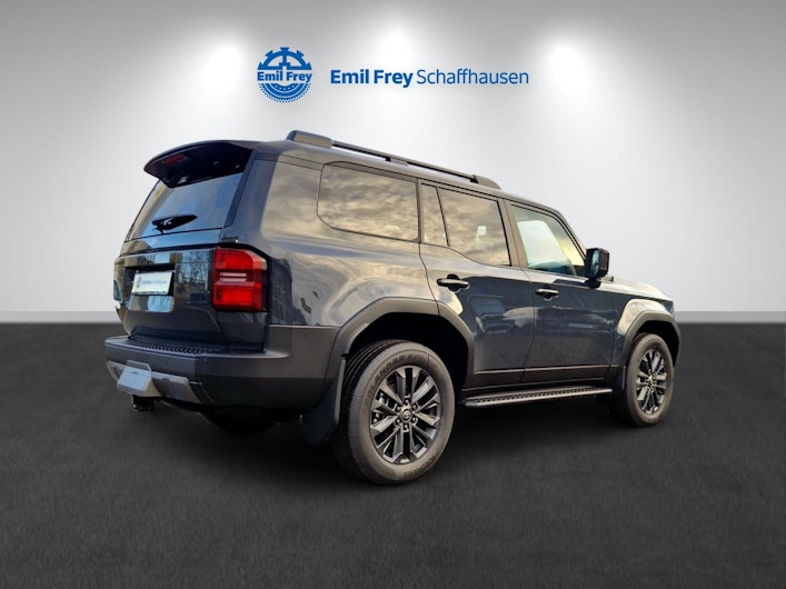 Vehicle image TOYOTA LANDCRUISER