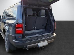 Vehicle image TOYOTA Land Cruiser 2.8 D 48V Invincible