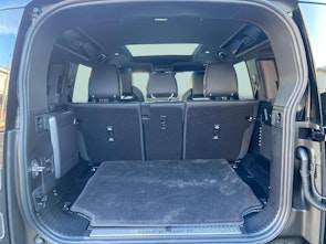 Fahrzeugbild LAND ROVER Defender 110 4.4 V8 Octa