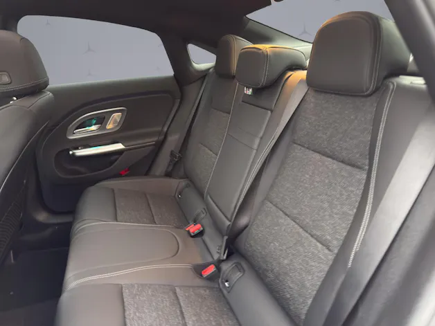 Mercedes-Benz CLA 220 AMG Line 4matic