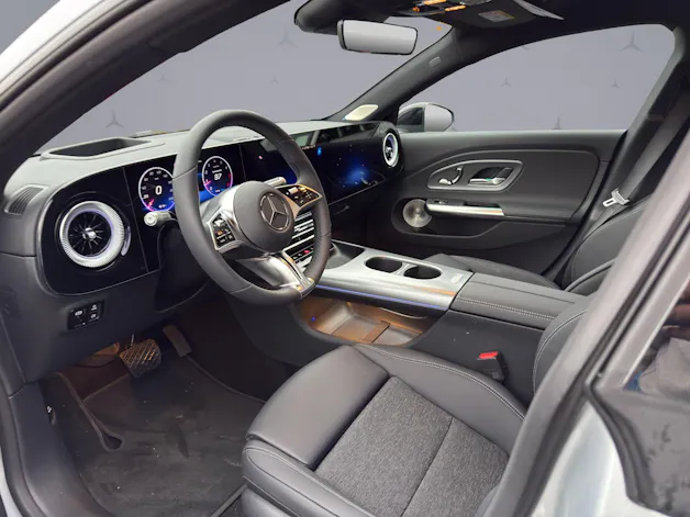 Mercedes-Benz CLA 220 AMG Line 4matic