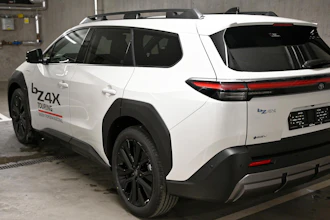 https://vehicle.imgix.net/4169398/1f0af0d4-bf22-4051-8eb0-d01a60cf37e5.jpg