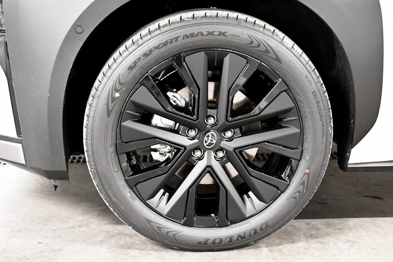 Fahrzeugbild TOYOTA BZ4X