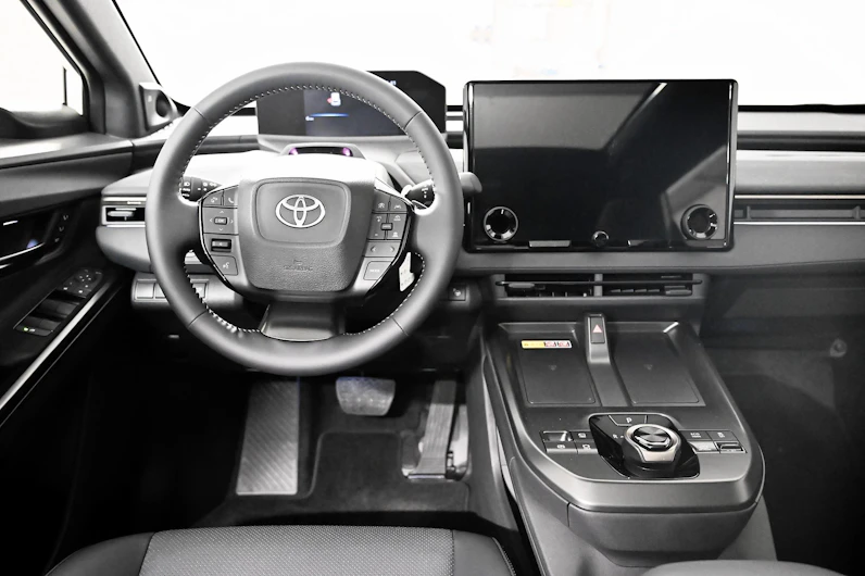 Fahrzeugbild TOYOTA BZ4X