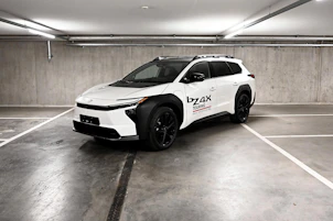 Fahrzeugbild TOYOTA bZ4X Touring Premium AWD