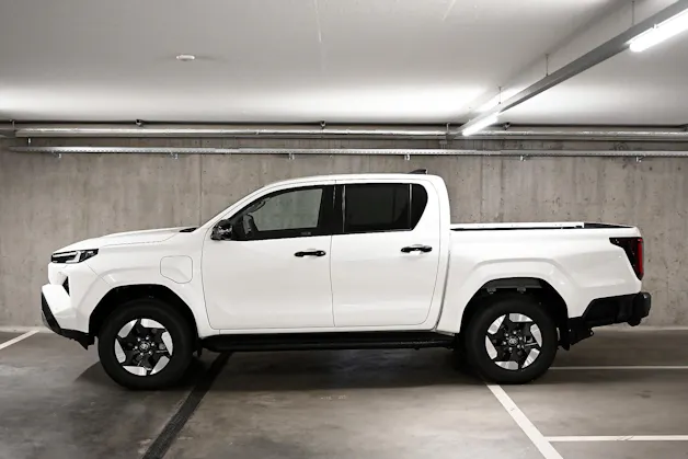 Toyota Hilux Double Cab.-Pick-up 59KWh Style