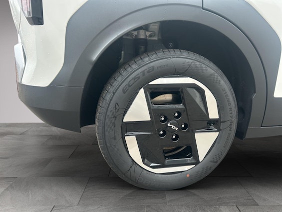 Vehicle image 22 Vehicle image 22