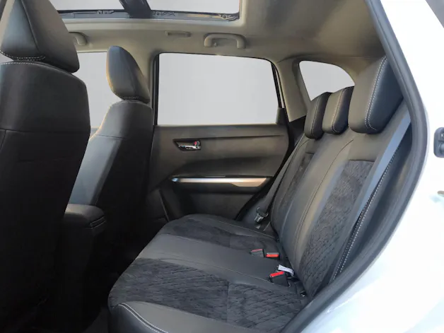 Suzuki Vitara 1.4 T Sakura Top Hybrid 4x4