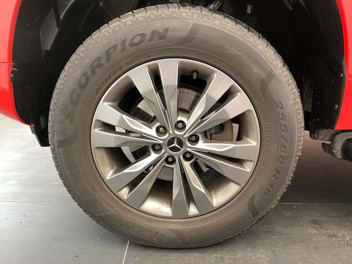 Vehicle image MERCEDES-BENZ X-CLASS