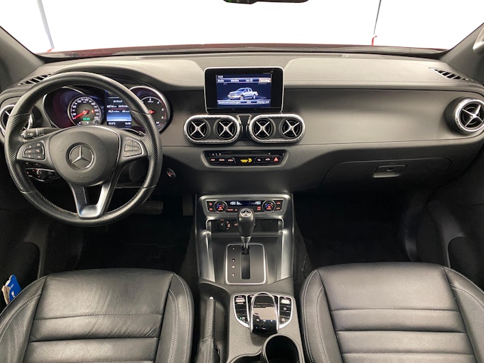 Vehicle image MERCEDES-BENZ X-CLASS