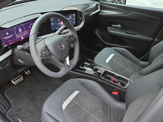 Vehicle image 15 Vehicle image 15