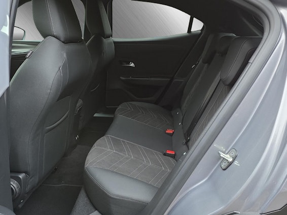 Vehicle image 9 Vehicle image 9