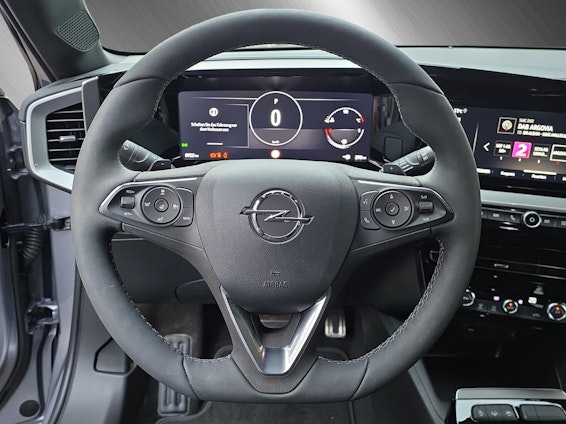 Vehicle image 13 Vehicle image 13