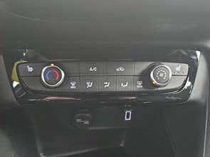 Vehicle image OPEL Corsa 1.2 T Hybrid Viva