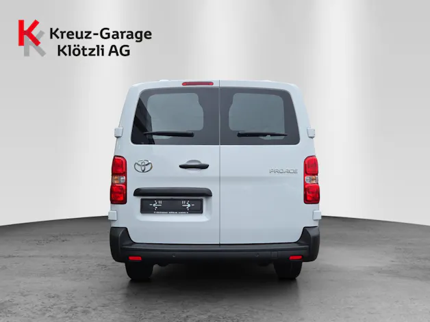 Toyota PROACE Van L2 2.2 D Advanced