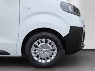 Toyota PROACE Van L2 2.2 D Advanced