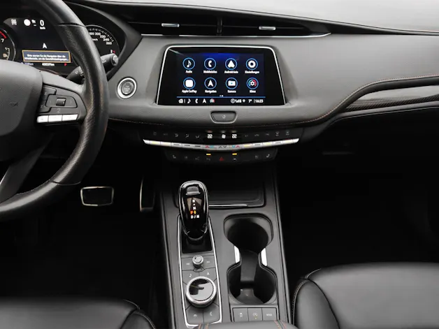 Cadillac XT4 2.0 T Sport AWD