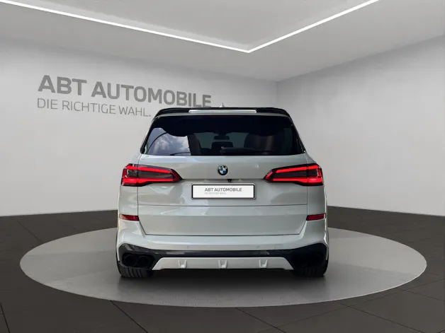 BMW X5 M50i xDrive