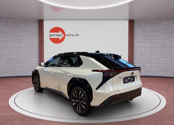 Vehicle image 2 Vehicle image 2