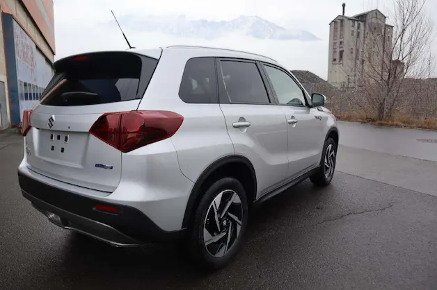 Suzuki Vitara 1.4 T Sakura Top Hybrid 4x4