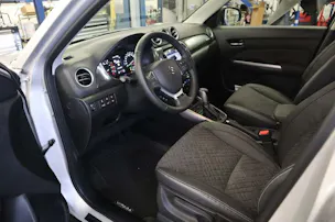 Suzuki Vitara 1.4 T Sakura Top Hybrid 4x4