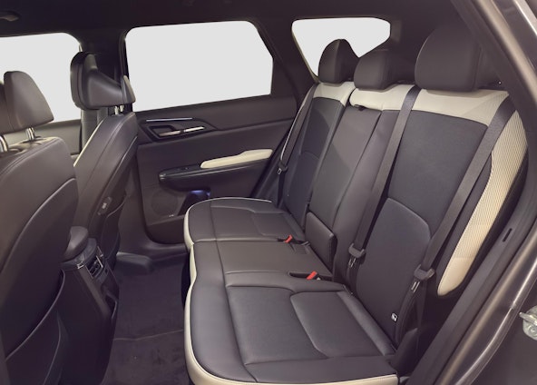 Vehicle image 10 Vehicle image 10