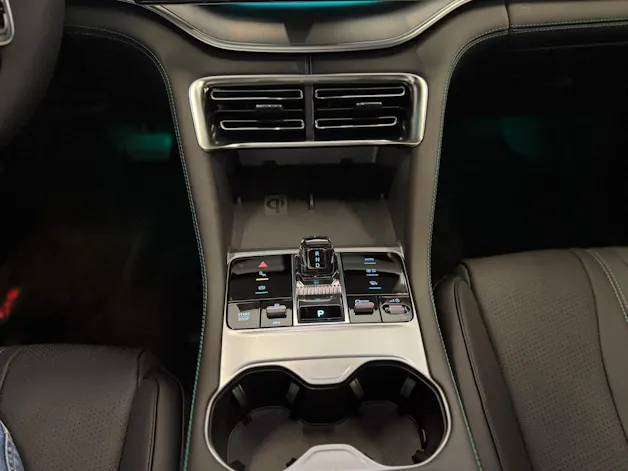 BYD Seal U DM-i Design AWD