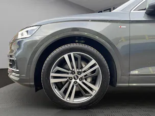 Audi Q5 55 TFSI e sport quattro