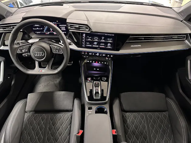 Audi S3 Sportback TFSI quattro S-tronic