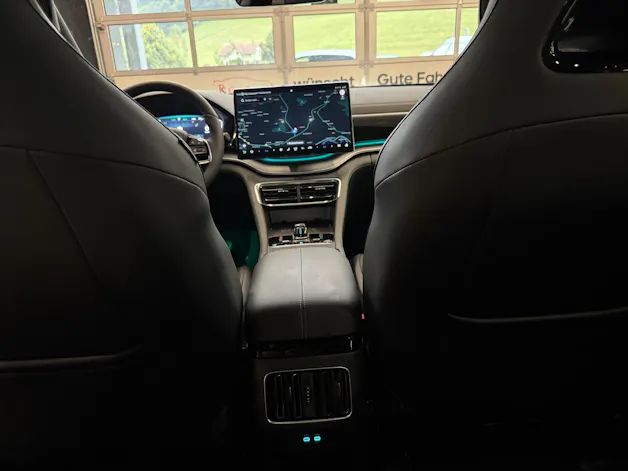 BYD Seal U DM-i Design AWD