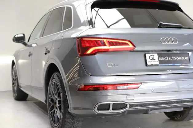 Audi Q5 55 TFSI e sport qu