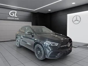 Mercedes-Benz GLA 220 4Matic 8G-DCT