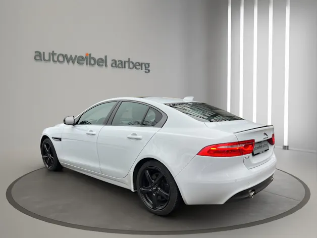 Jaguar XE 30t 2.0 300 Sport AWD Automatic