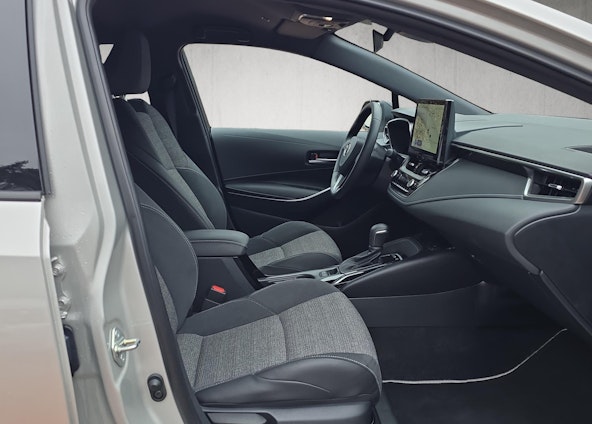 Vehicle image 13 Vehicle image 13