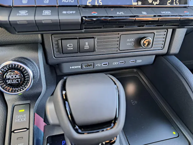 Toyota Land Cruiser 2.8 D 48V Invincible