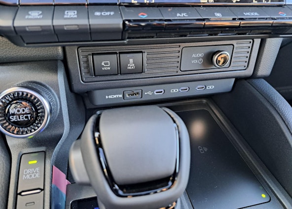 Vehicle image 13 Vehicle image 13