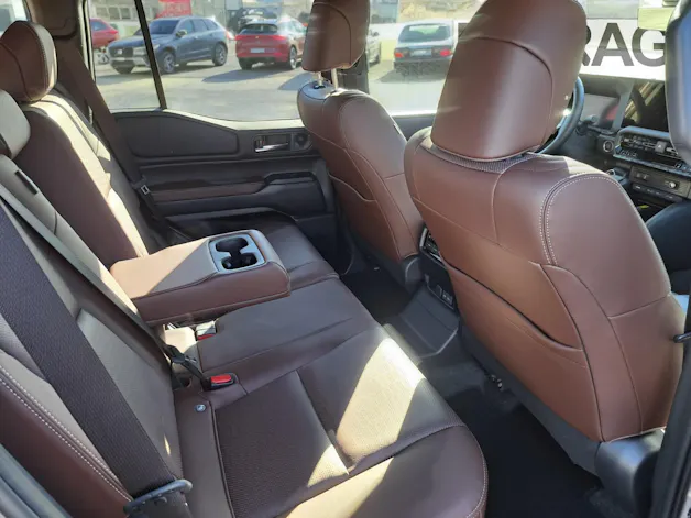 Toyota Land Cruiser 2.8 D 48V Invincible