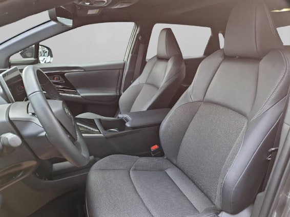 Vehicle image 8 Vehicle image 8