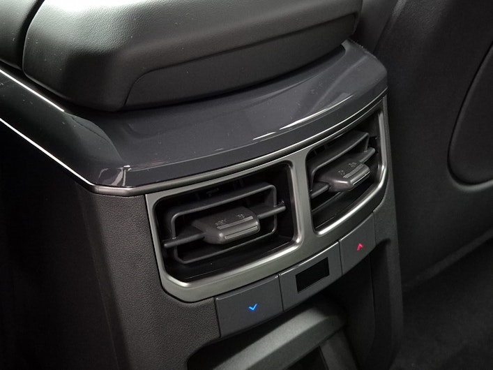 Vehicle image KIA EV5