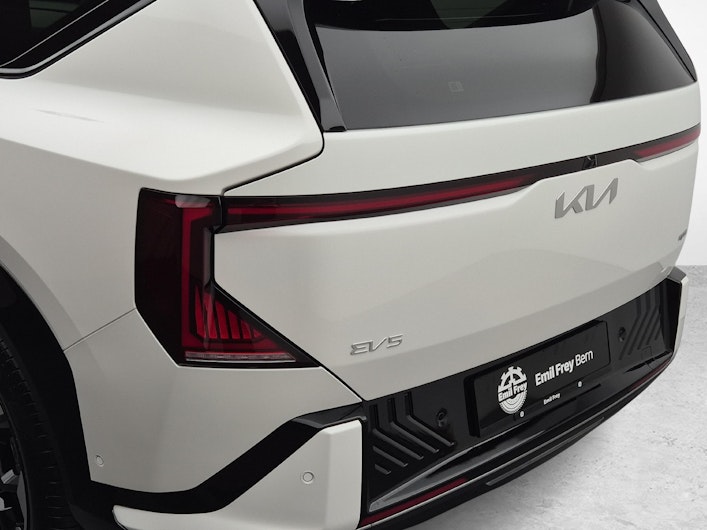 Vehicle image KIA EV5