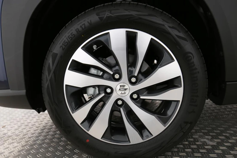 image du véhicule SUZUKI S-CROSS